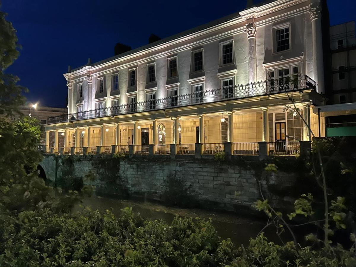 Victoria Colonnade Aparthotel Leamington Spa Exteriör bild