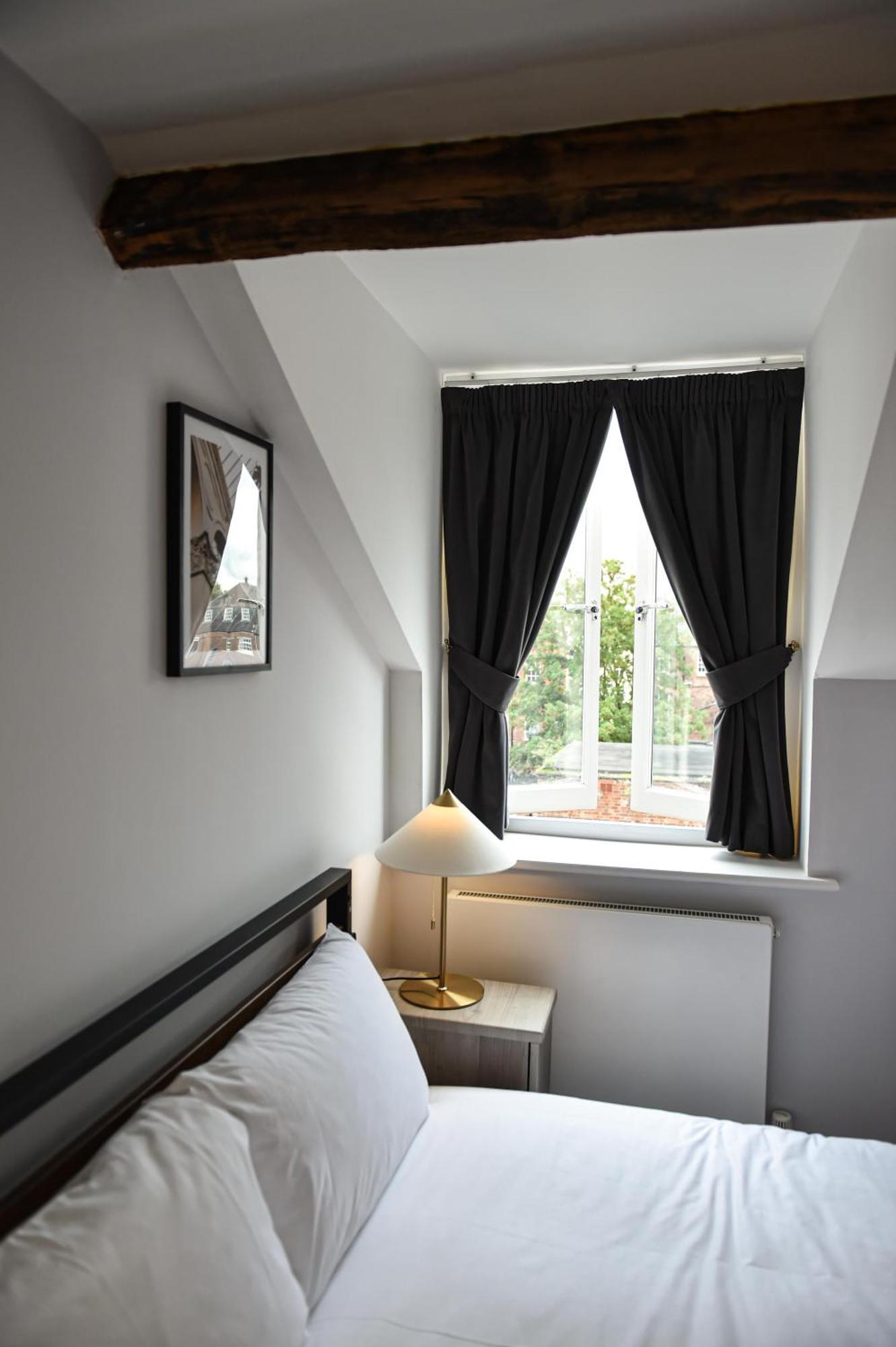 Victoria Colonnade Aparthotel Leamington Spa Rum bild